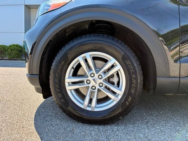 Certified 2023 Ford Explorer XLT w/ Equipment Group 202A AWD/4WD image 9