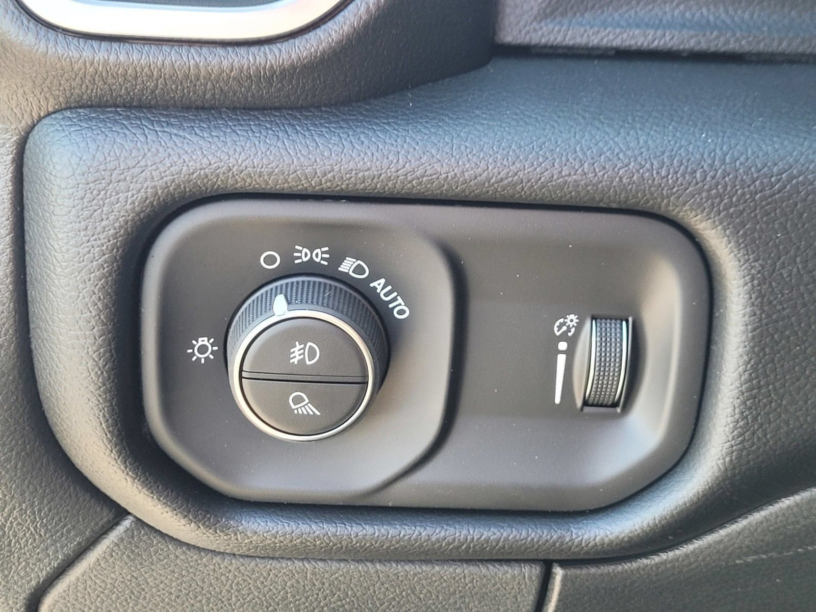 New 2026 RAM 2500 Big Horn AWD/4WD image 26