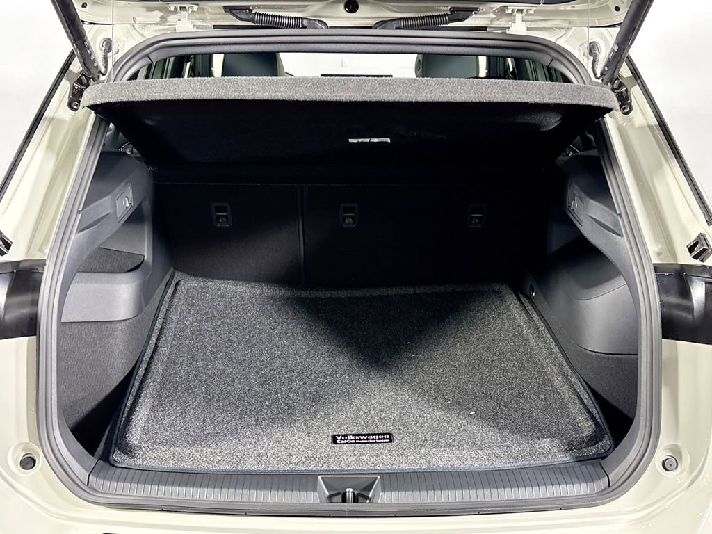 New 2026 Volkswagen Tiguan SEL R-Line image 22