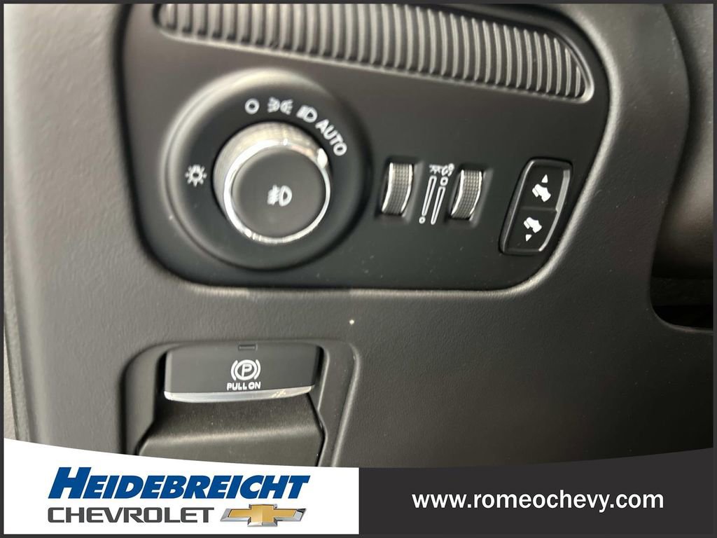 Used 2022 Jeep Grand Wagoneer Series II w/ Flexible Seating Group AWD/4WD image 31