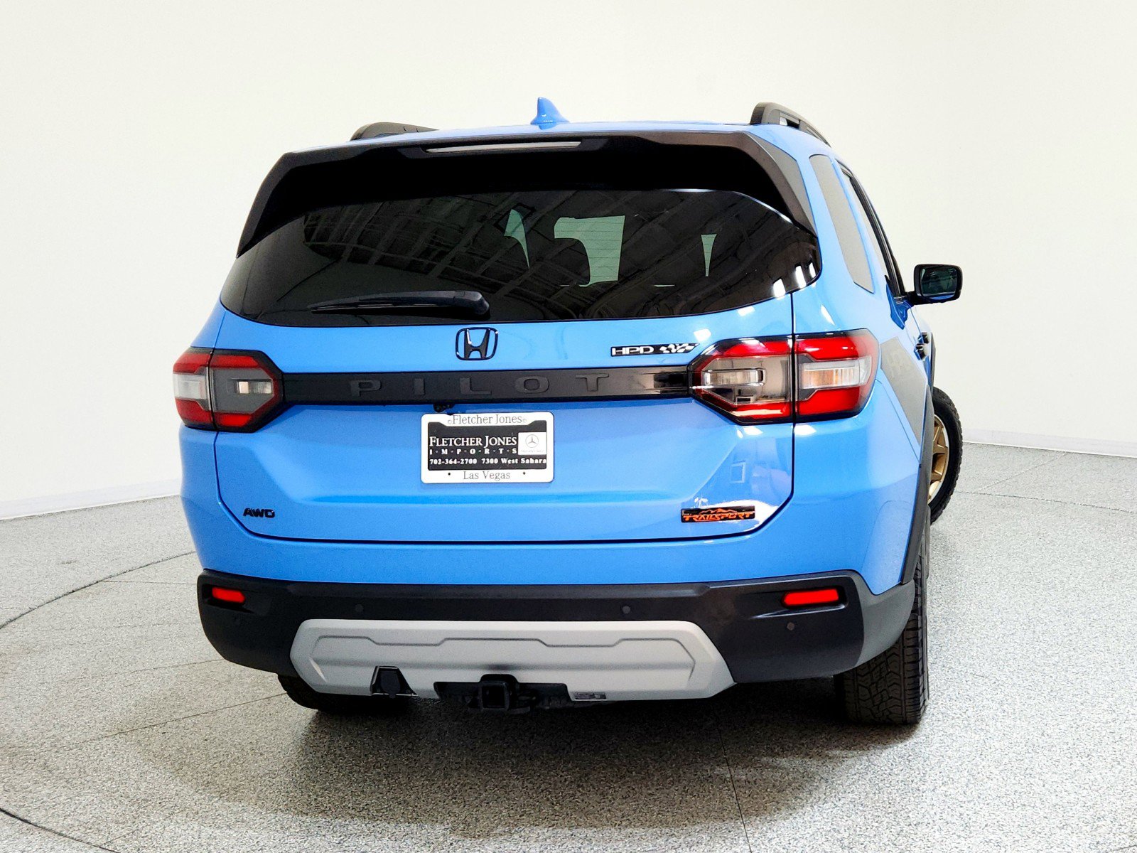 Used 2023 Honda Pilot TrailSport image 5