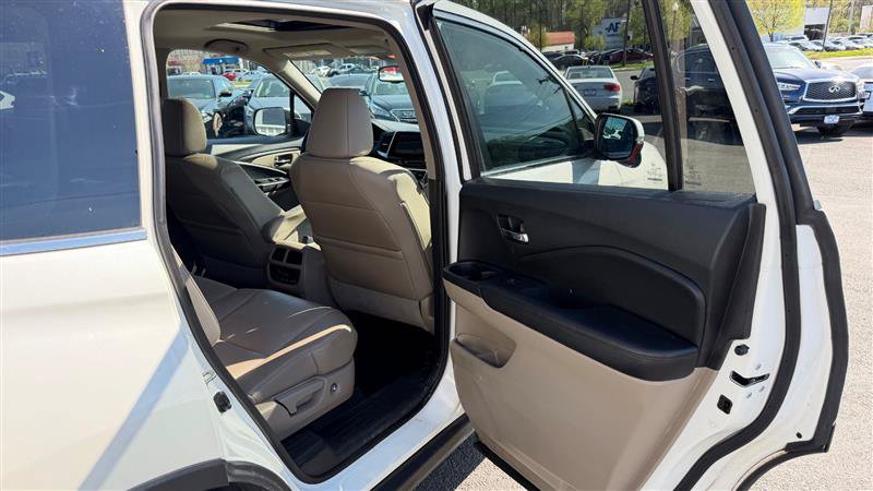Used 2017 Honda Pilot EX-L image 32