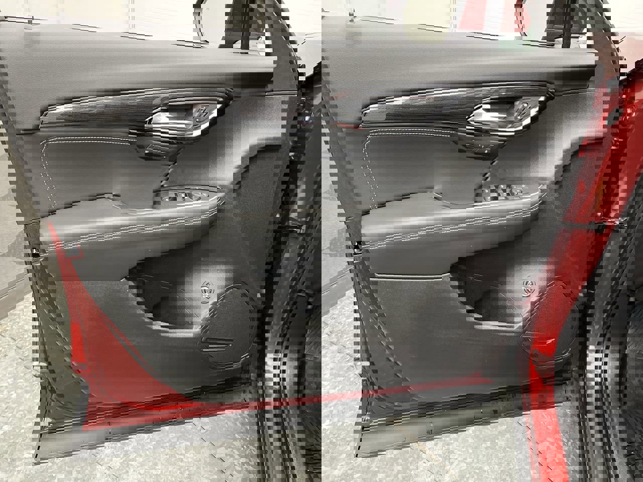 Certified 2023 Buick Envision Essence image 7