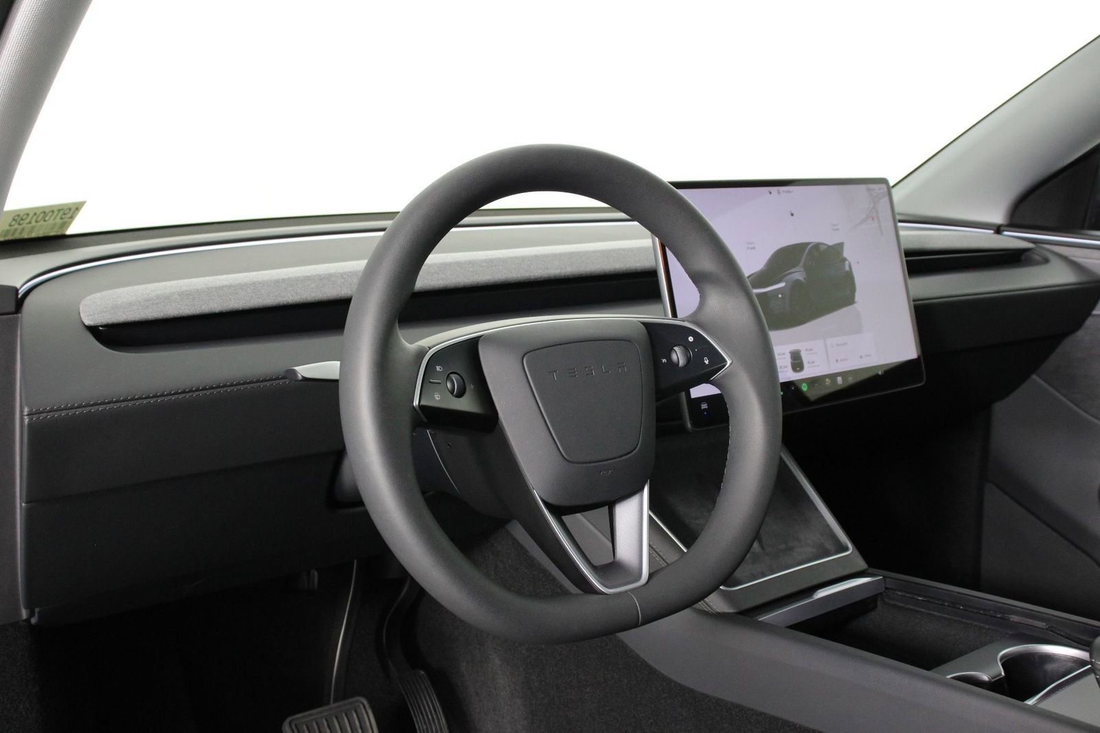 Used 2026 Tesla Model Y 2WD image 14