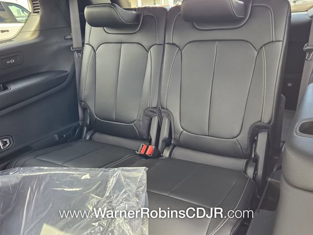 New 2026 Jeep Grand Cherokee L Limited RWD image 9