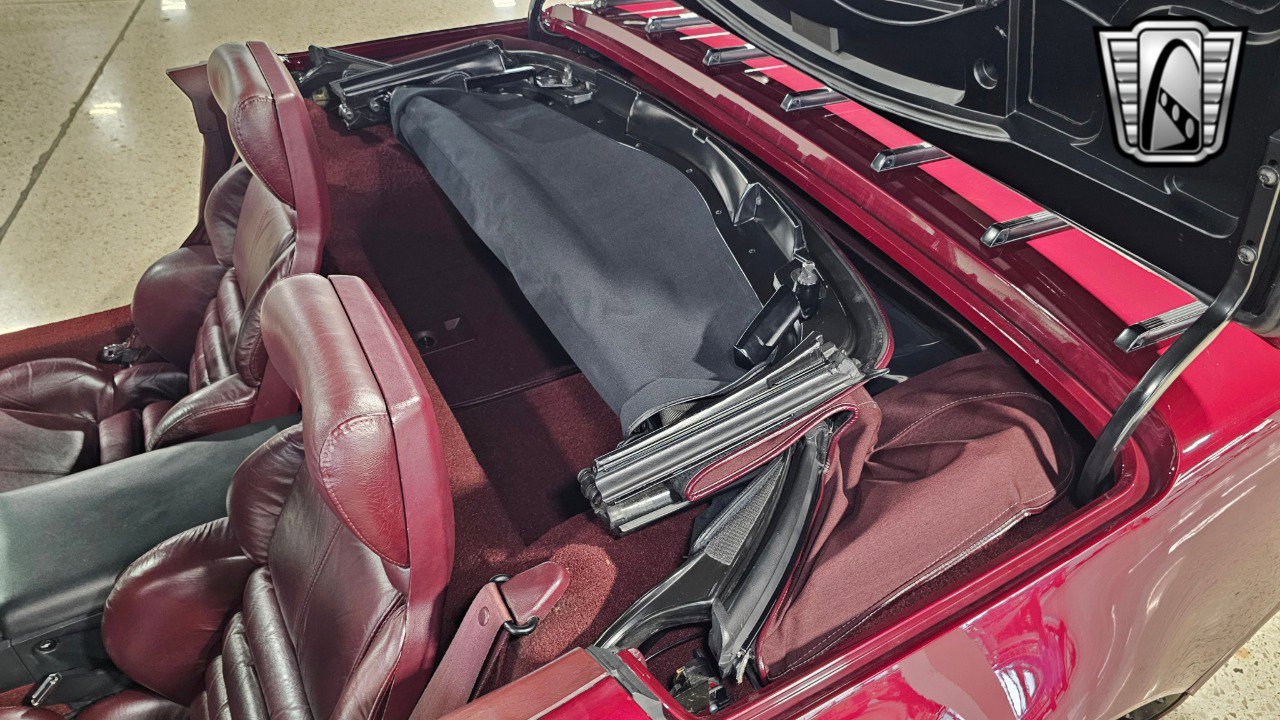 Used 1993 Chevrolet Corvette Convertible image 27