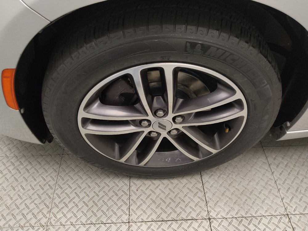Used 2019 Dodge Charger SXT AWD/4WD image 31