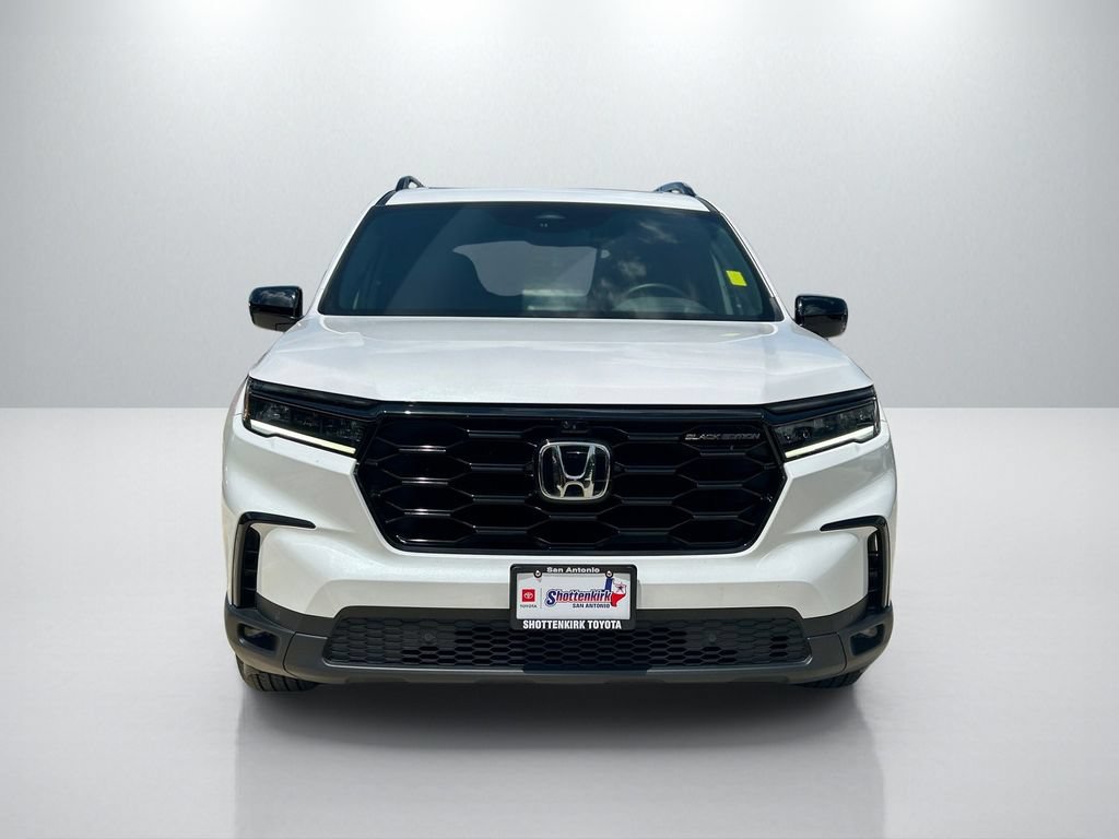 Used 2025 Honda Pilot Black Edition video 2