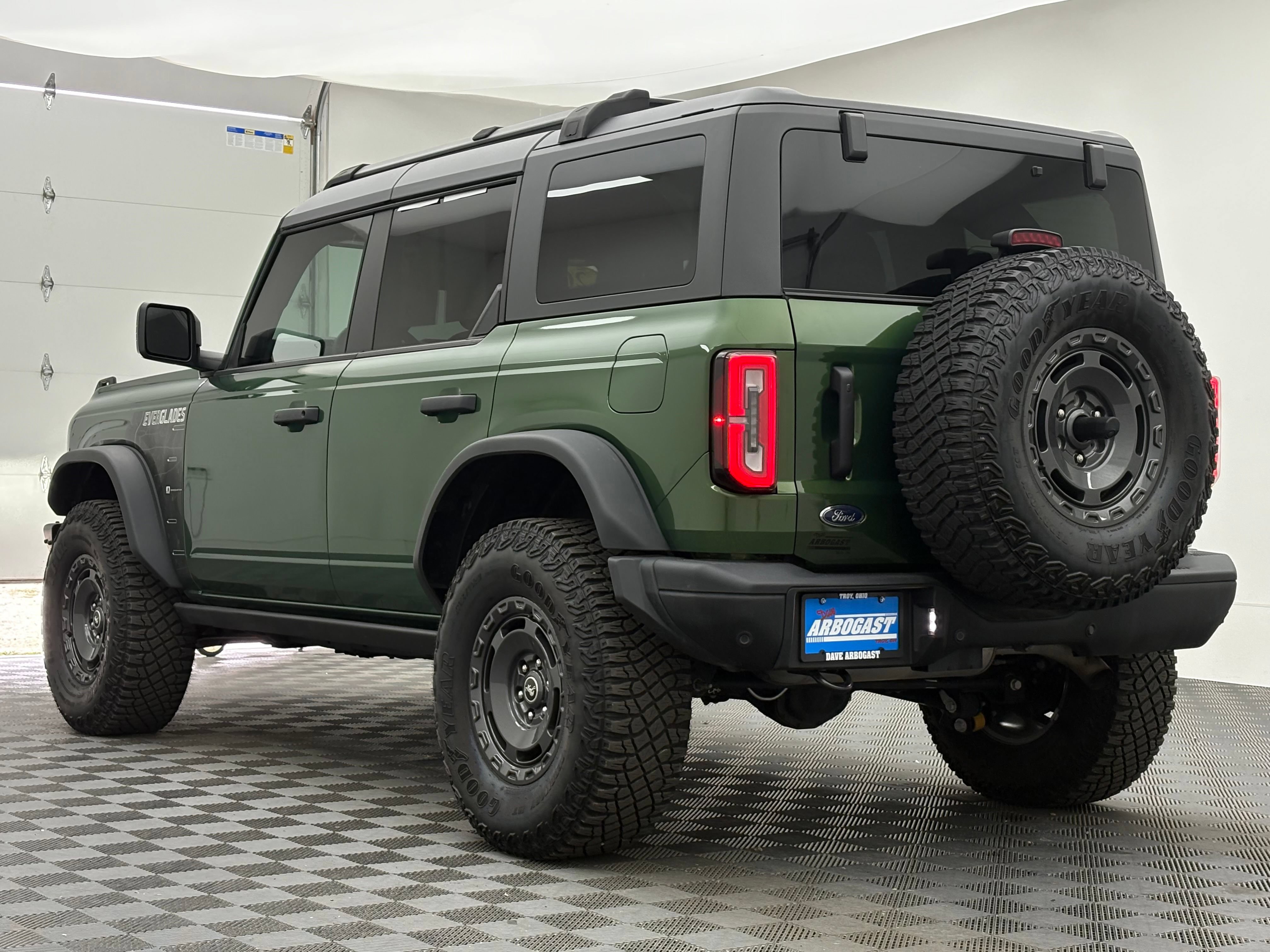Used 2024 Ford Bronco Everglades AWD/4WD image 12