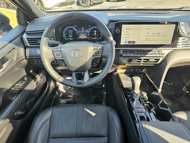 Used 2025 Toyota Camry XSE FWD image 31