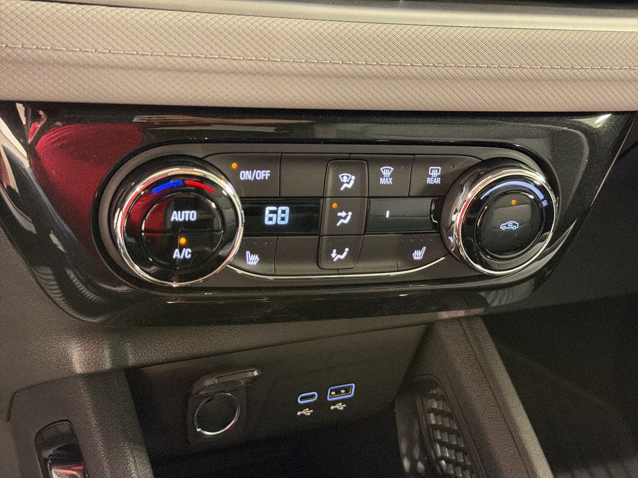 New 2026 Chevrolet TrailBlazer LT w/ Convenience Package FWD image 18