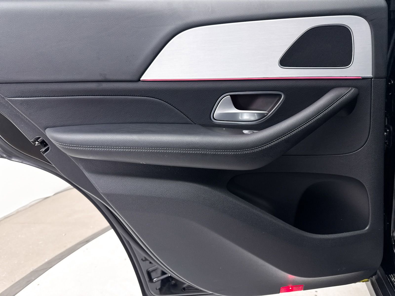 Used 2024 Mercedes-Benz GLE 350 4MATIC image 30