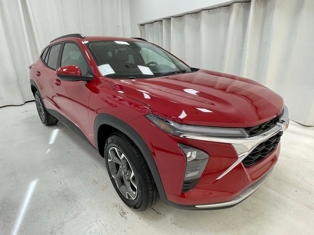 New 2026 Chevrolet Trax LT image 2