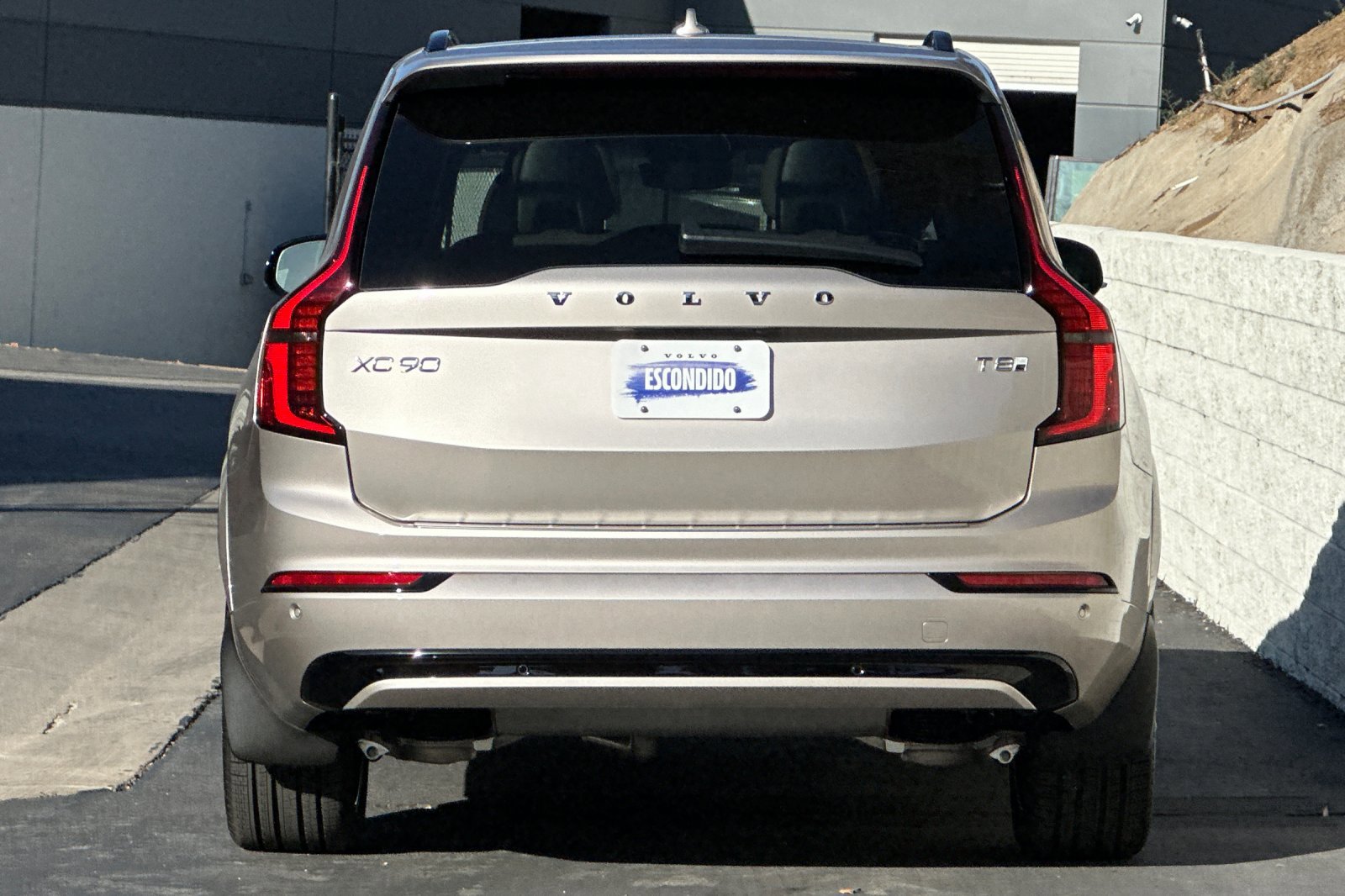 New 2026 Volvo XC90 T8 Ultra w/ Lounge Package image 6