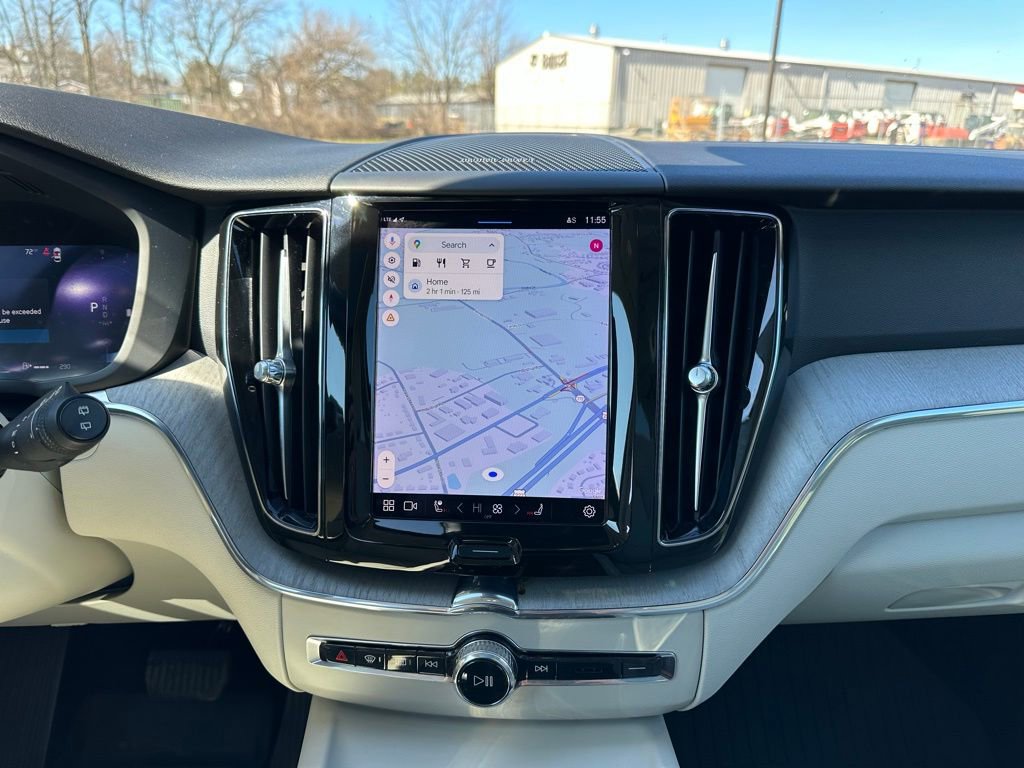 Used 2023 Volvo XC60 B5 Plus w/ Protection Package Premier image 9