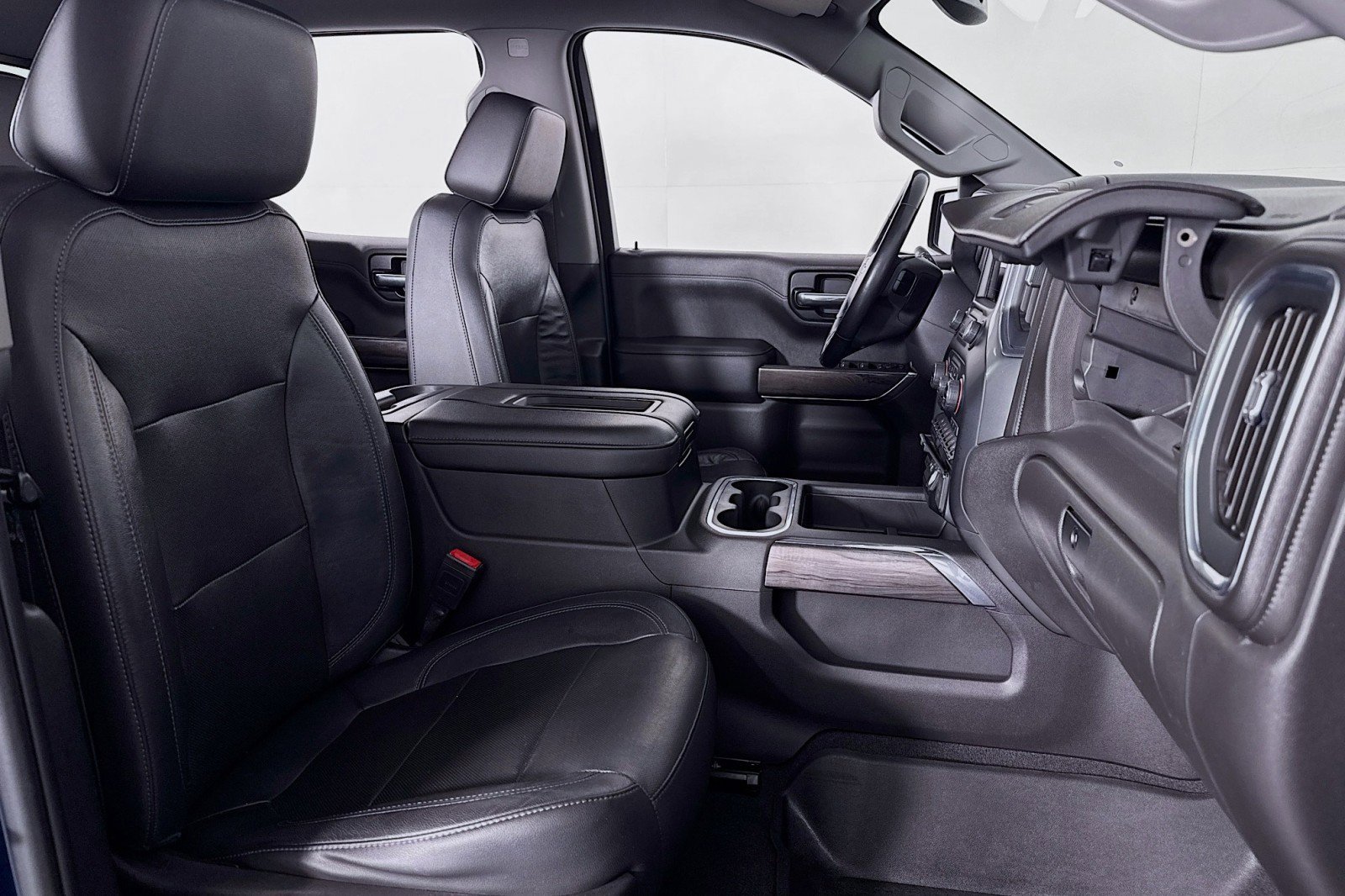 Used 2019 Chevrolet Silverado 1500 LTZ image 6