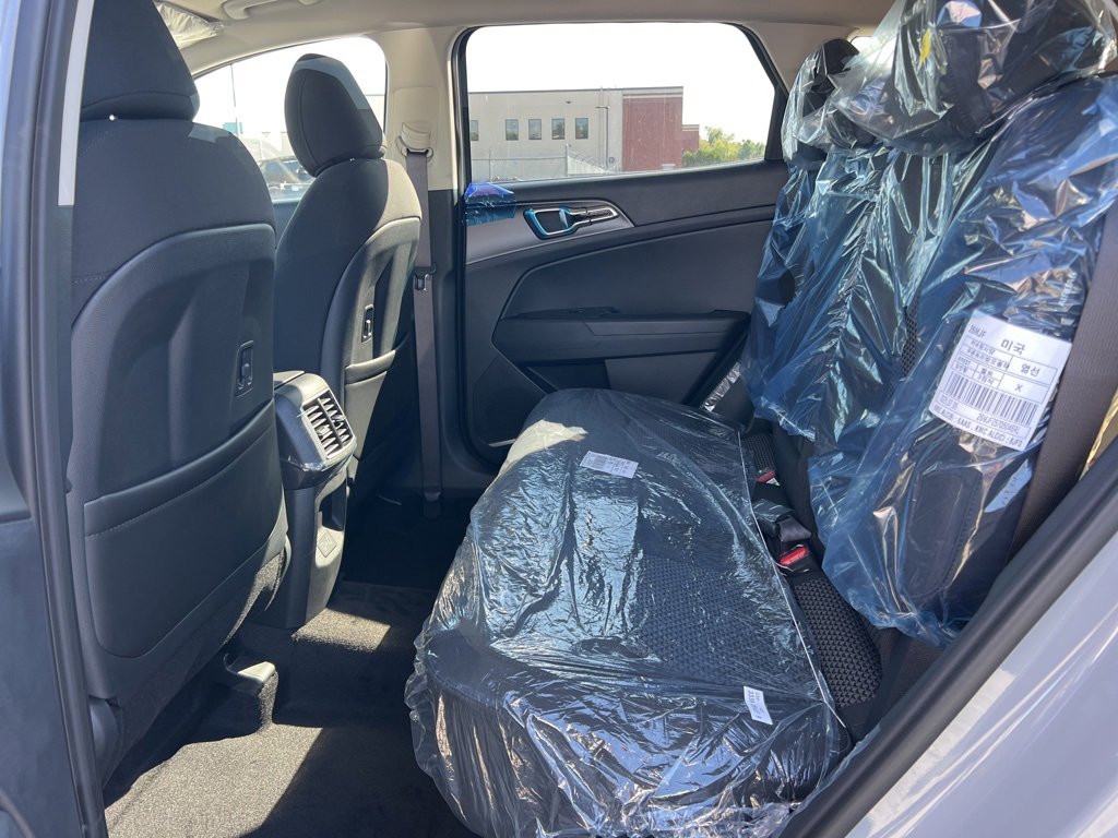 New 2026 Kia Sportage S image 12