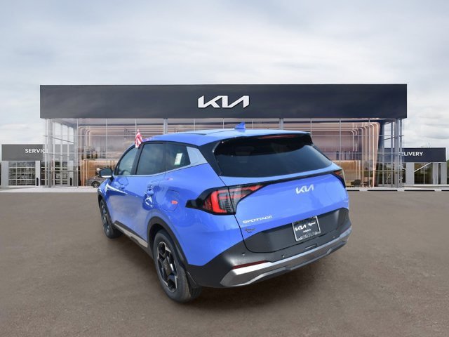 New 2026 Kia Sportage EX FWD image 6