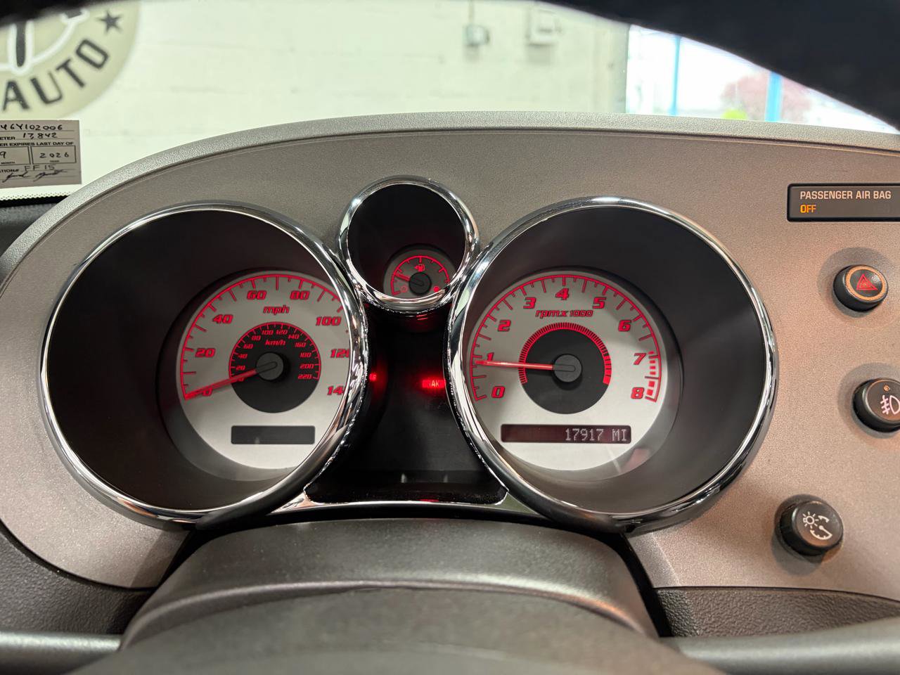 Used 2006 Pontiac Solstice Convertible w/ Premium Package image 29