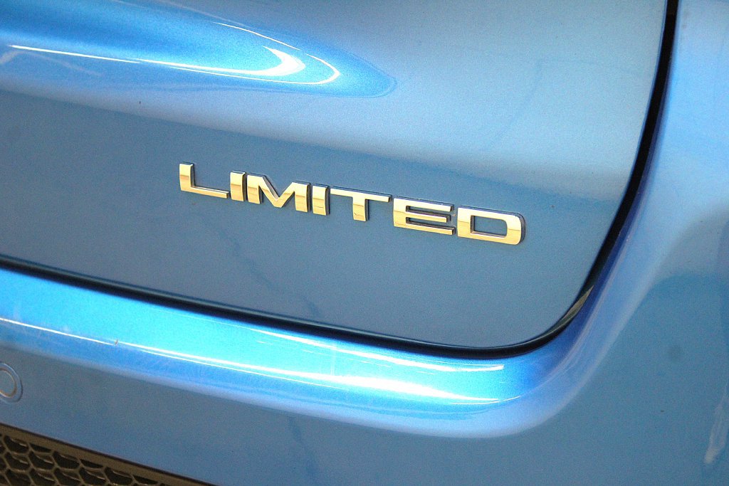 Certified 2025 Jeep Compass Limited AWD/4WD image 39