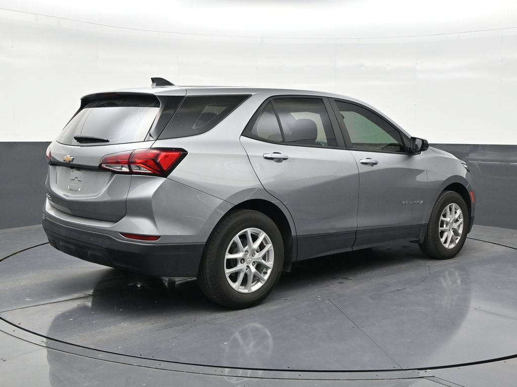 Used 2024 Chevrolet Equinox LS FWD image 5