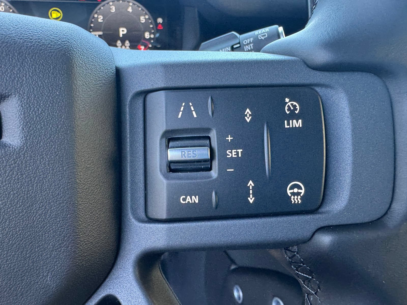 New 2026 Land Rover Defender 130 X-Dynamic SE AWD/4WD image 24