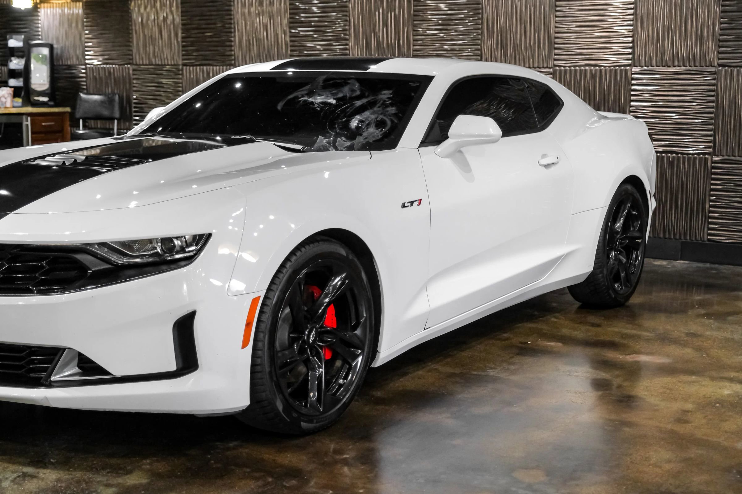 Used 2022 Chevrolet Camaro LT w/ RS Package RWD image 9