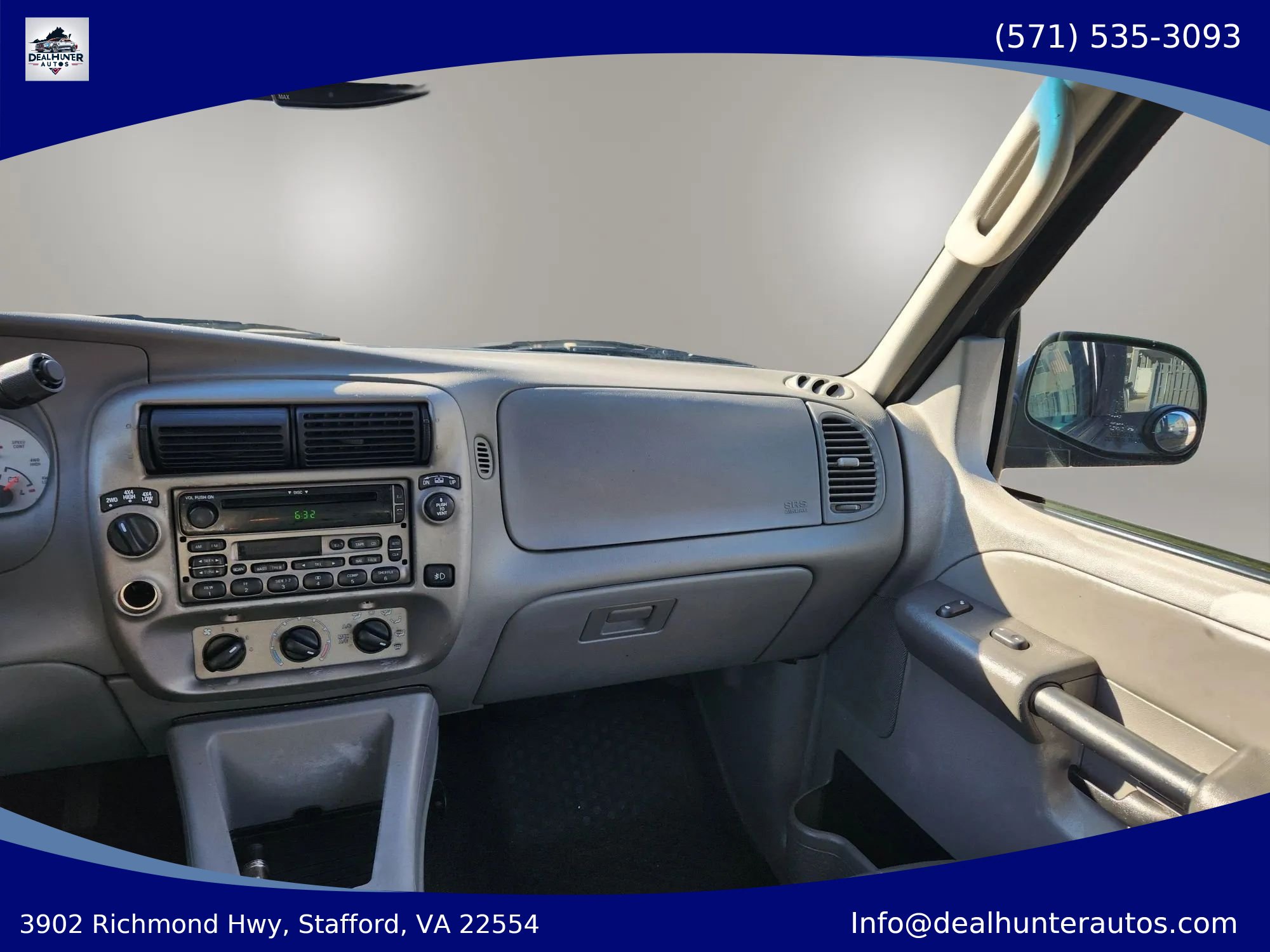 Used 2003 Ford Explorer Sport Trac XLS AWD/4WD image 25