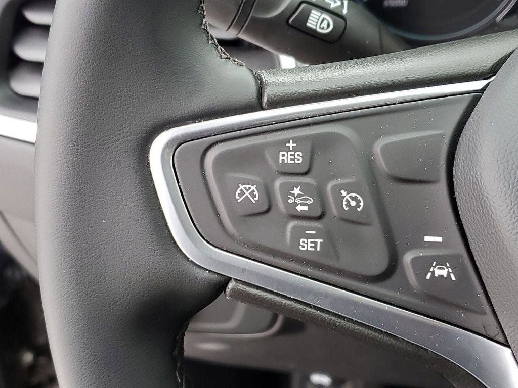 Used 2023 Chevrolet Equinox LT image 12