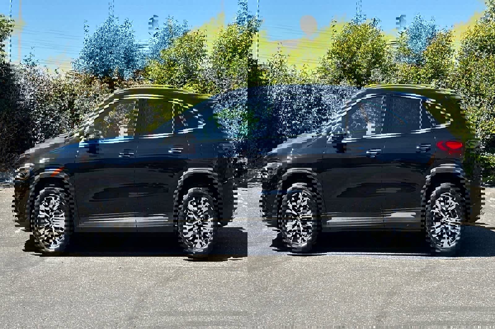 Certified 2025 Mercedes-Benz GLA 250 image 6