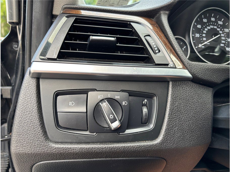 Used 2015 BMW 328i xDrive Wagon image 31