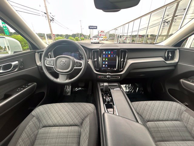 Certified 2023 Volvo XC60 B5 Core AWD/4WD image 16