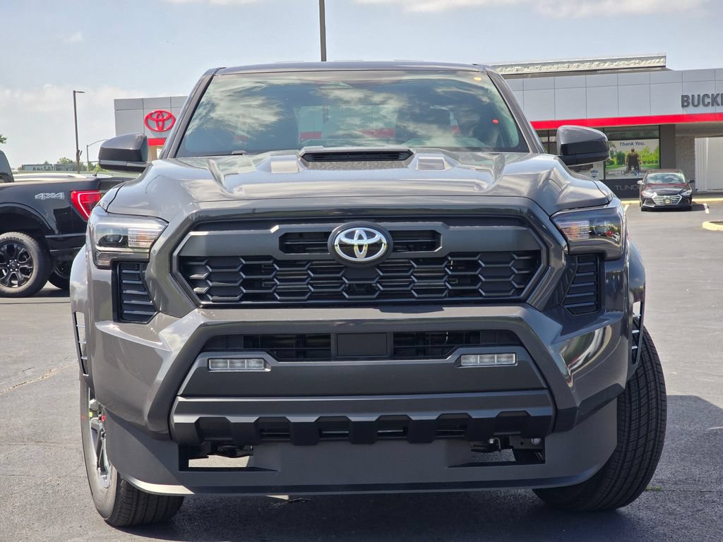 New 2026 Toyota Tacoma TRD Sport AWD/4WD image 3