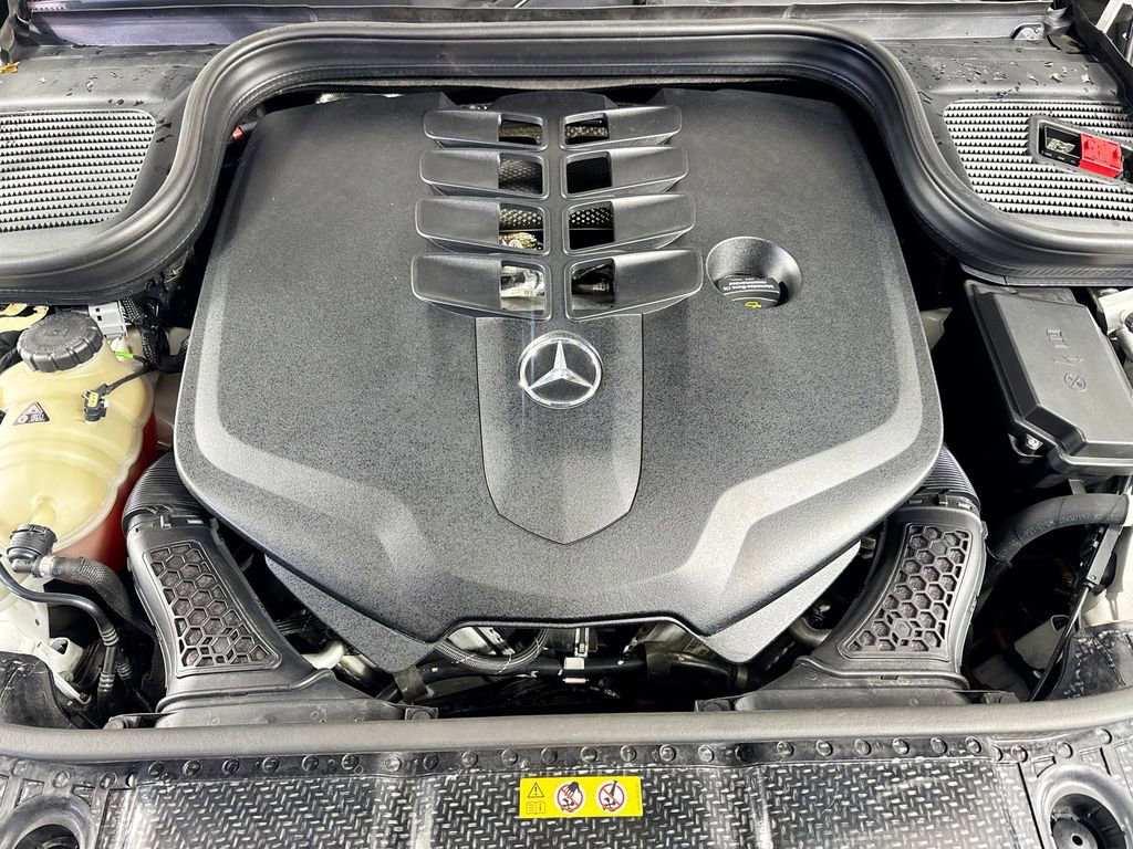 Used 2021 Mercedes-Benz GLS 580 4MATIC image 40