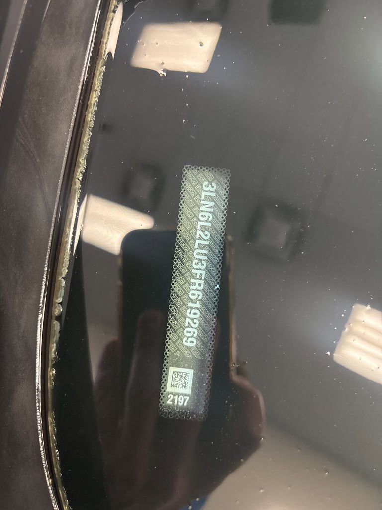 Used 2015 Lincoln MKZ Hybrid w/ Equipment Group 202A Reserve FWD image 2