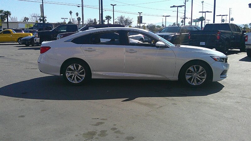 Used 2019 Honda Accord LX image 7