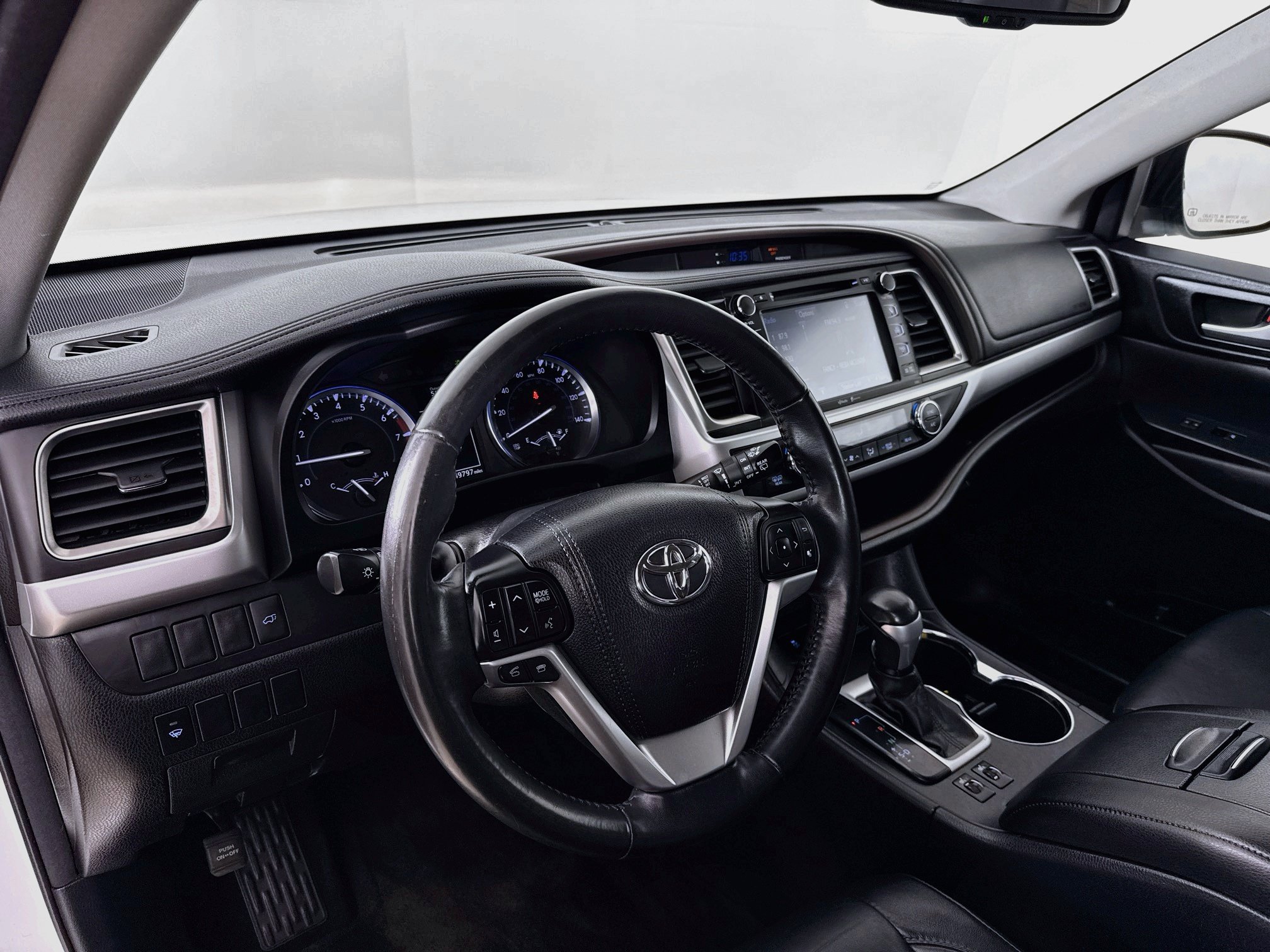 Used 2015 Toyota Highlander XLE AWD/4WD image 10