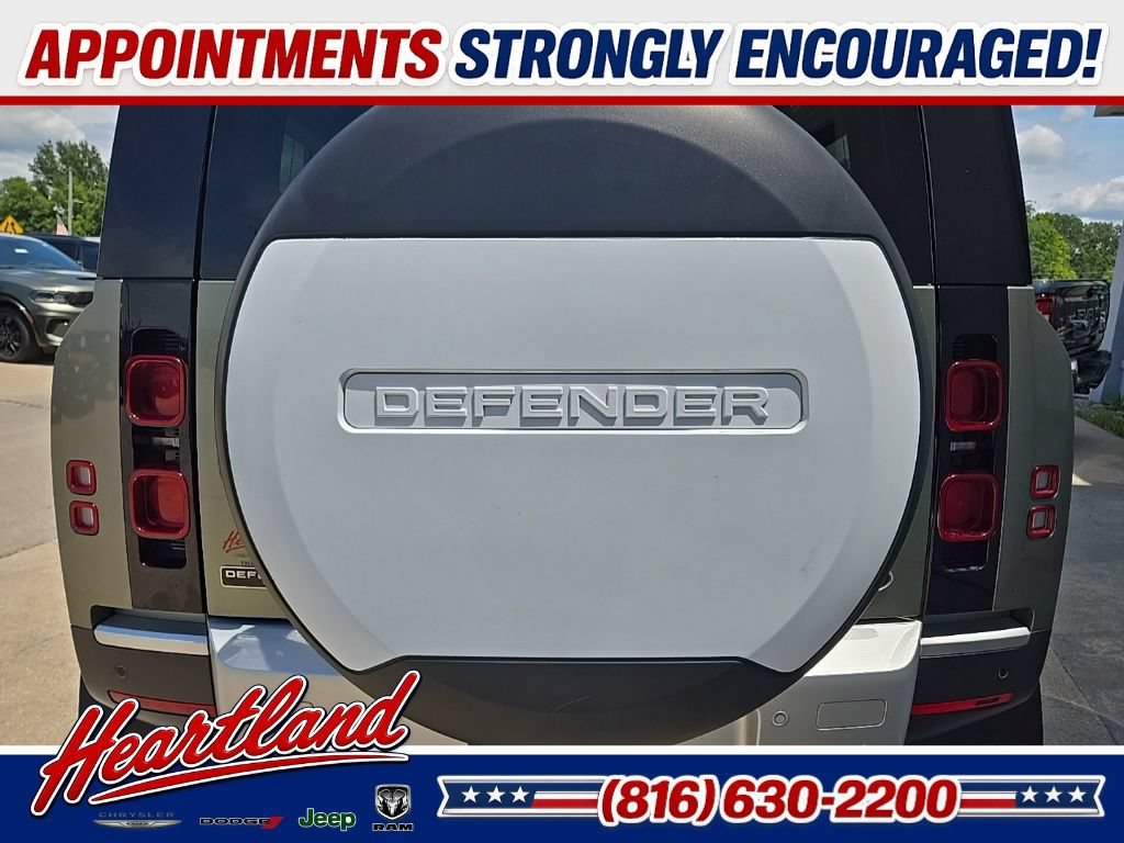 Used 2021 Land Rover Defender 90 First Edition AWD/4WD image 27