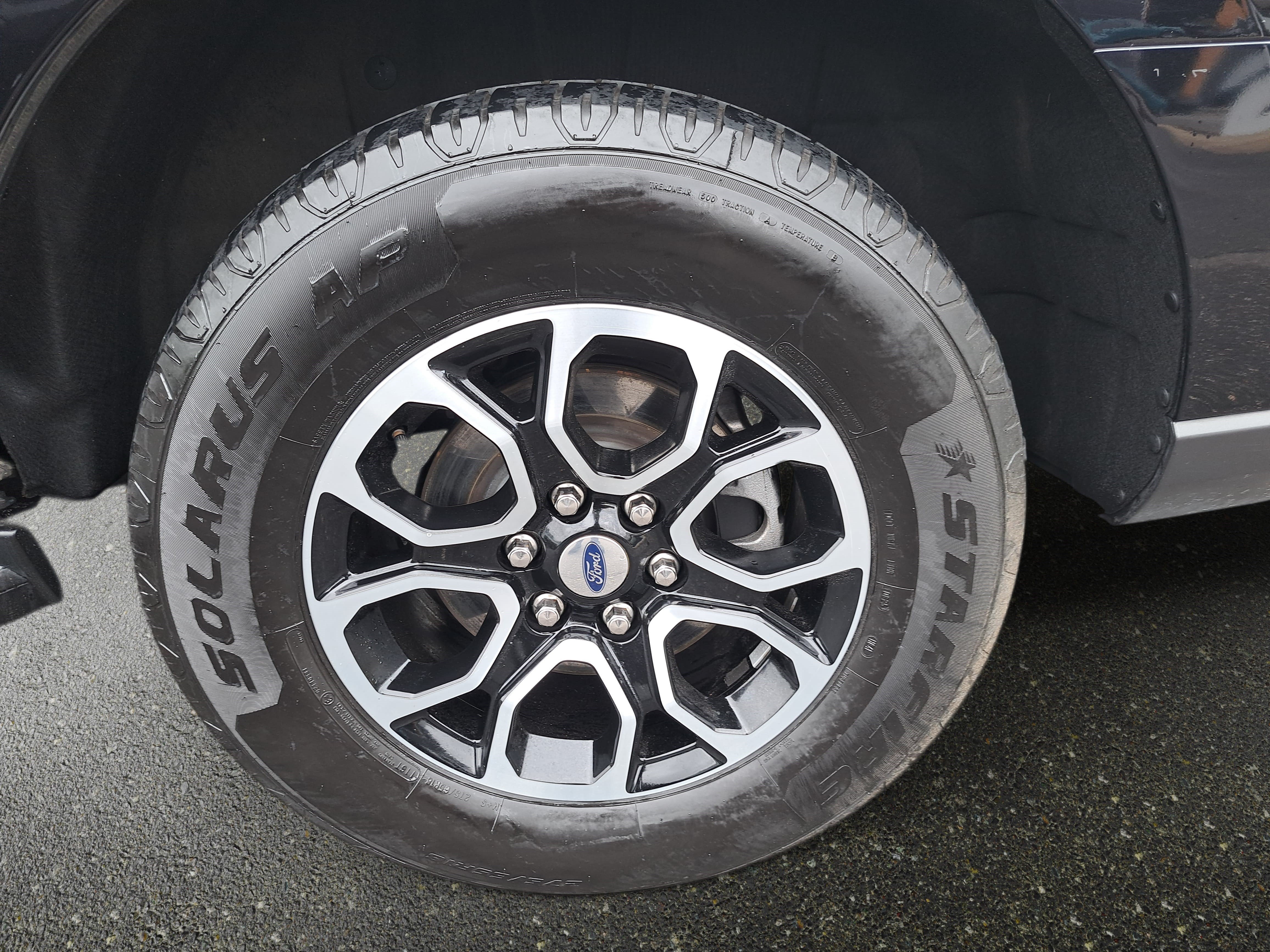 Used 2024 Ford Expedition XLT AWD/4WD image 33