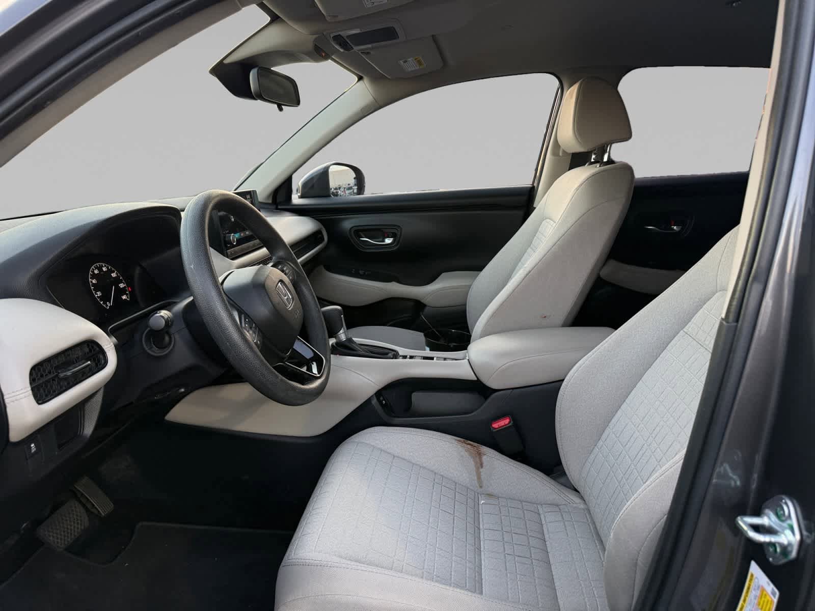 Used 2024 Honda HR-V LX image 9