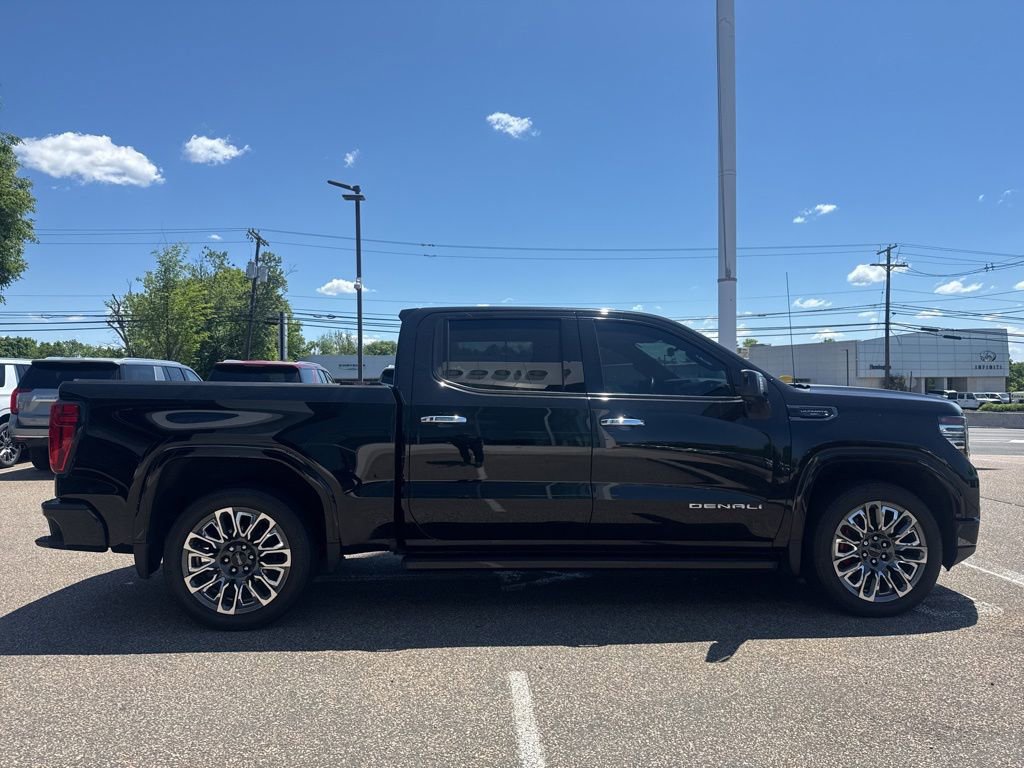 Used 2023 GMC Sierra 1500 Denali Ultimate AWD/4WD image 8