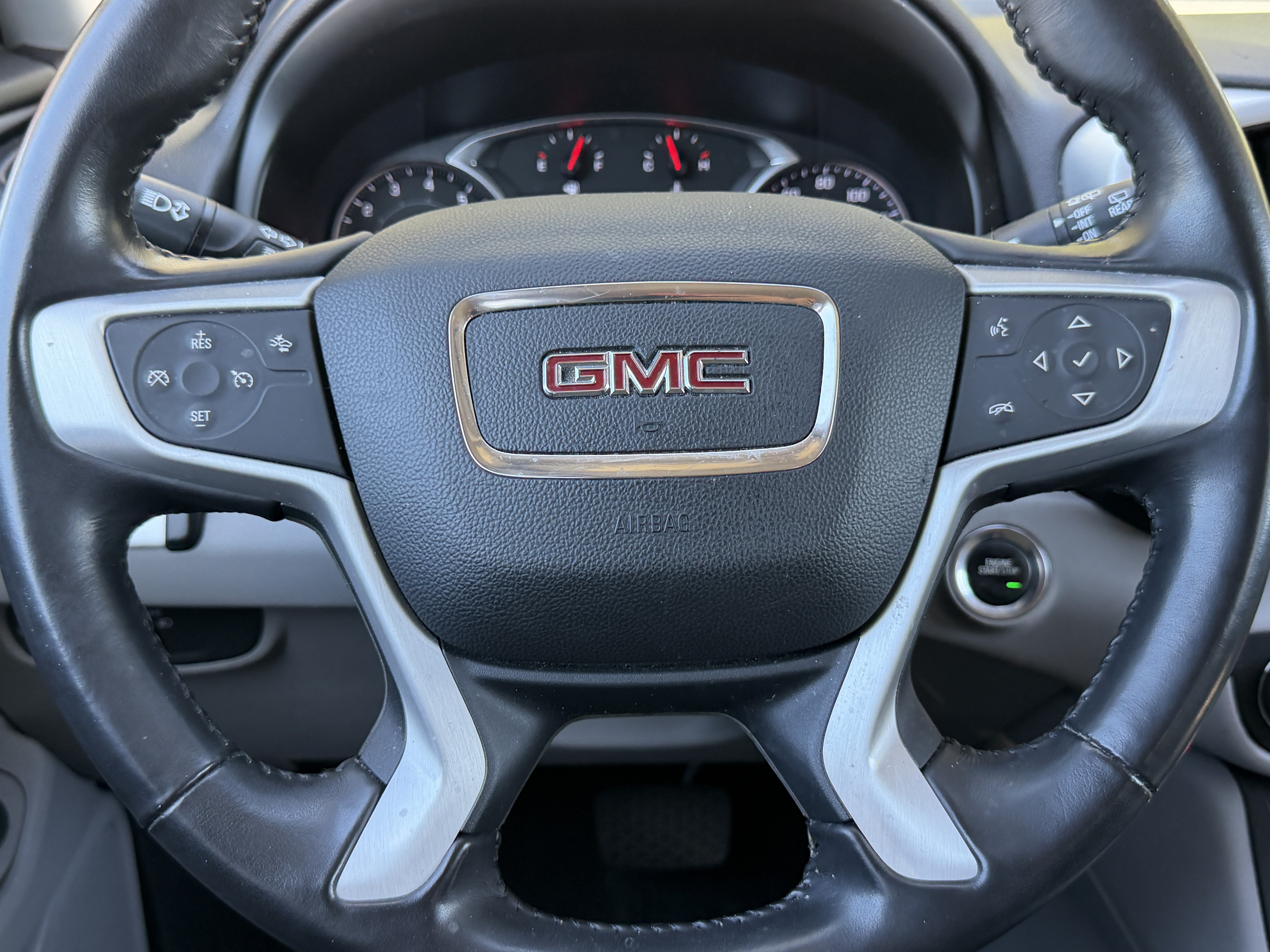 Used 2020 GMC Terrain SLE w/ Driver Convenience Package FWD image 14