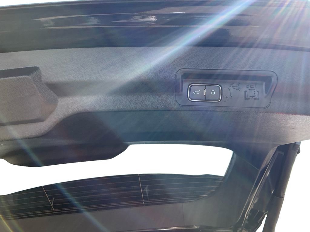 Used 2024 Ford Explorer XLT w/ Equipment Group 202A image 21