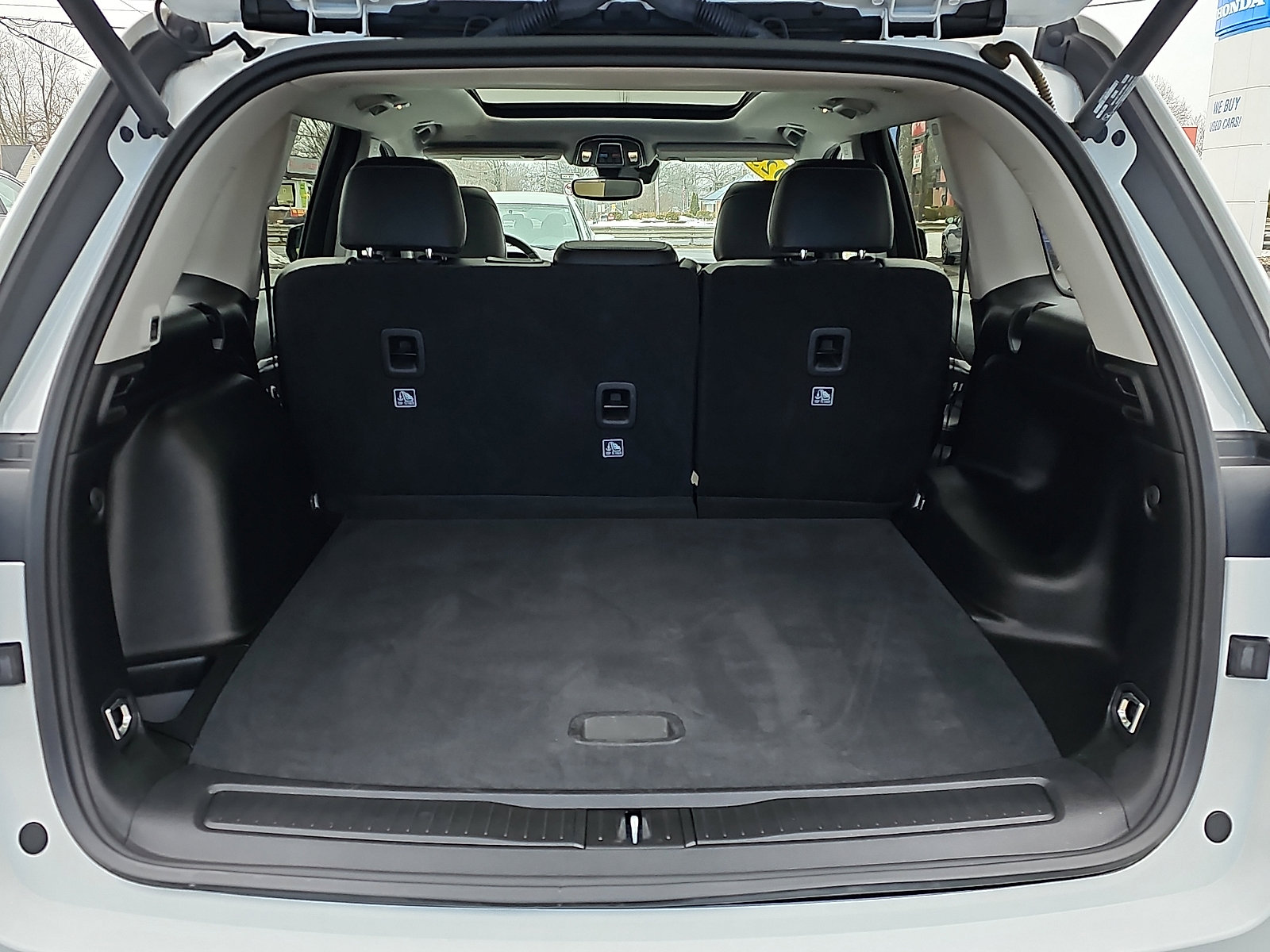 Used 2023 Jeep Grand Cherokee Limited image 32