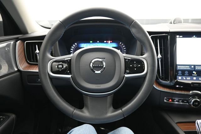 Used 2023 Volvo XC60 B5 Ultimate FWD image 26