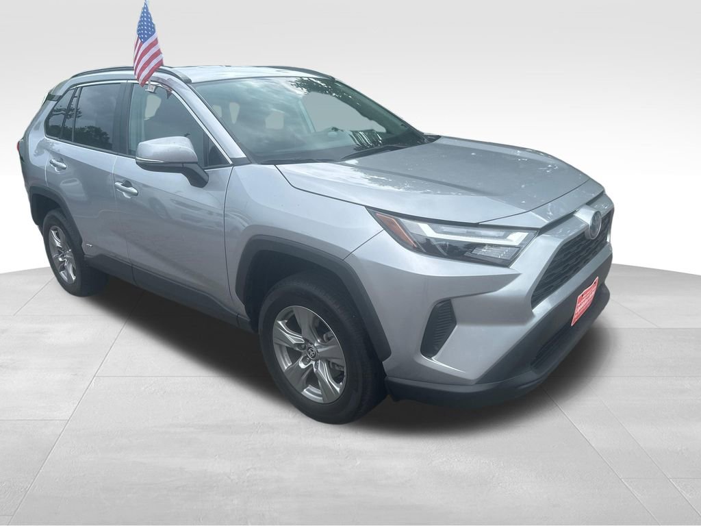 Used 2024 Toyota RAV4 XLE AWD/4WD image 33