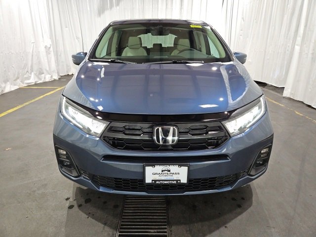 New 2026 Honda Odyssey Touring image 7
