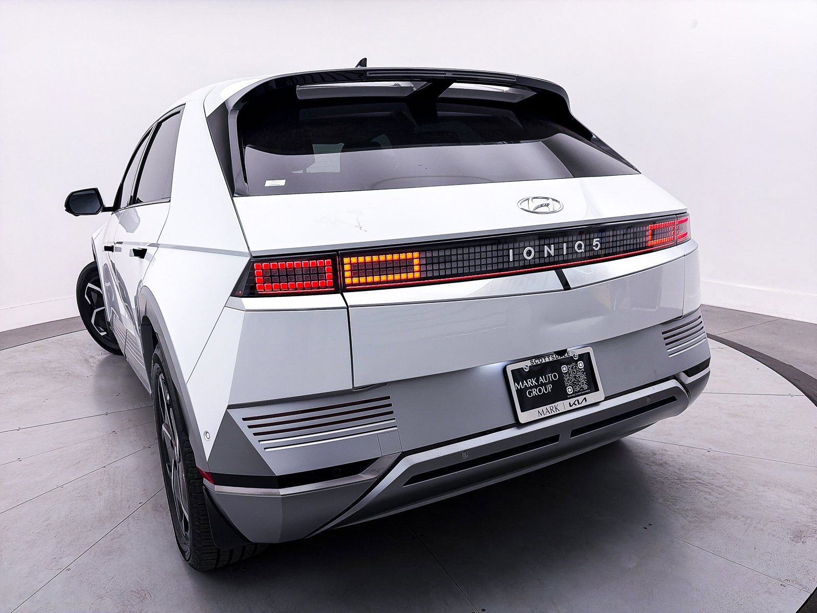 Used 2023 Hyundai Ioniq 5 Limited image 4