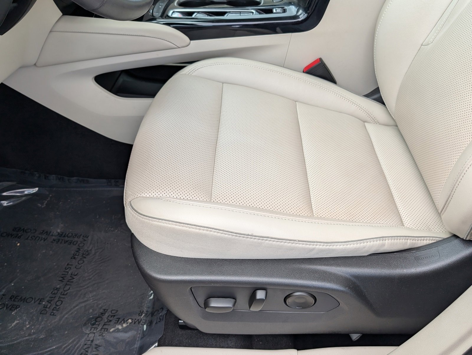 Used 2021 Buick Envision Essence image 13