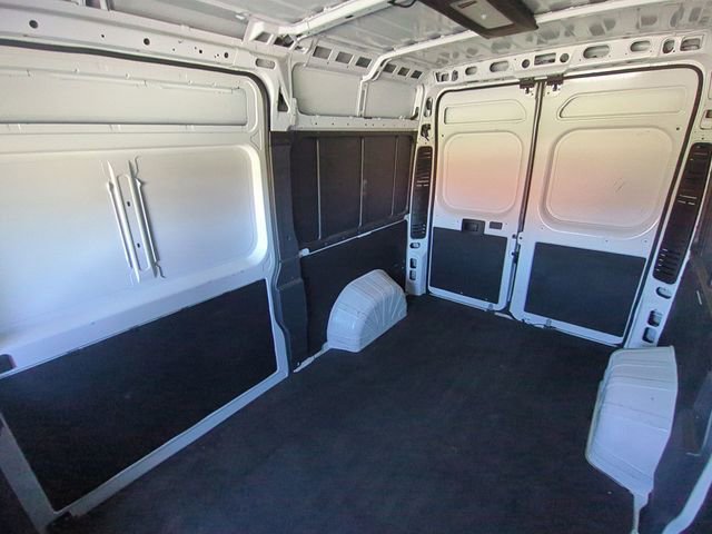 Used 2025 RAM ProMaster 2500 w/ Convenience Group FWD image 28